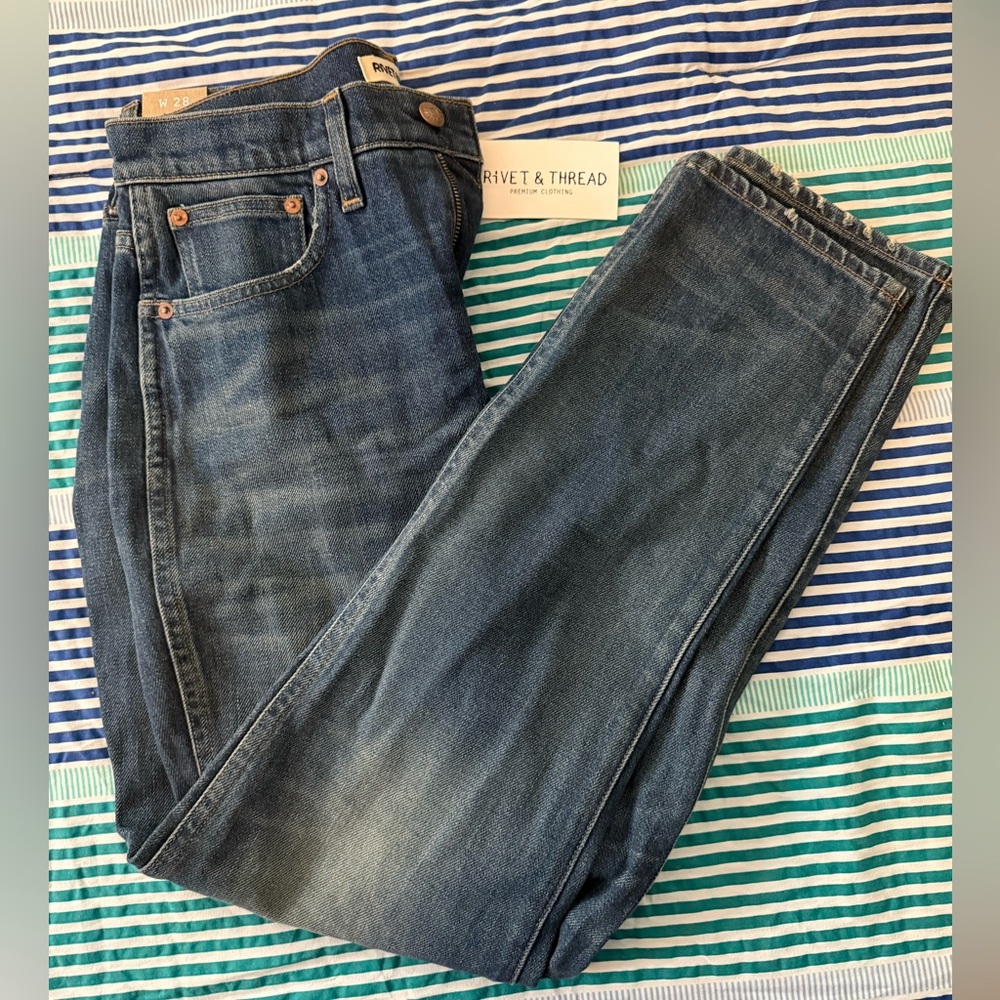 Madewell rivet and thread high rise stovepipe jeans NWT 28